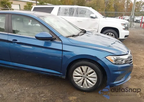2019 Volkswagen Jetta 1.4T R-Line/1.4T S/1.4T Se из США, поврежденный, VIN 3VWC57BU0KM152025